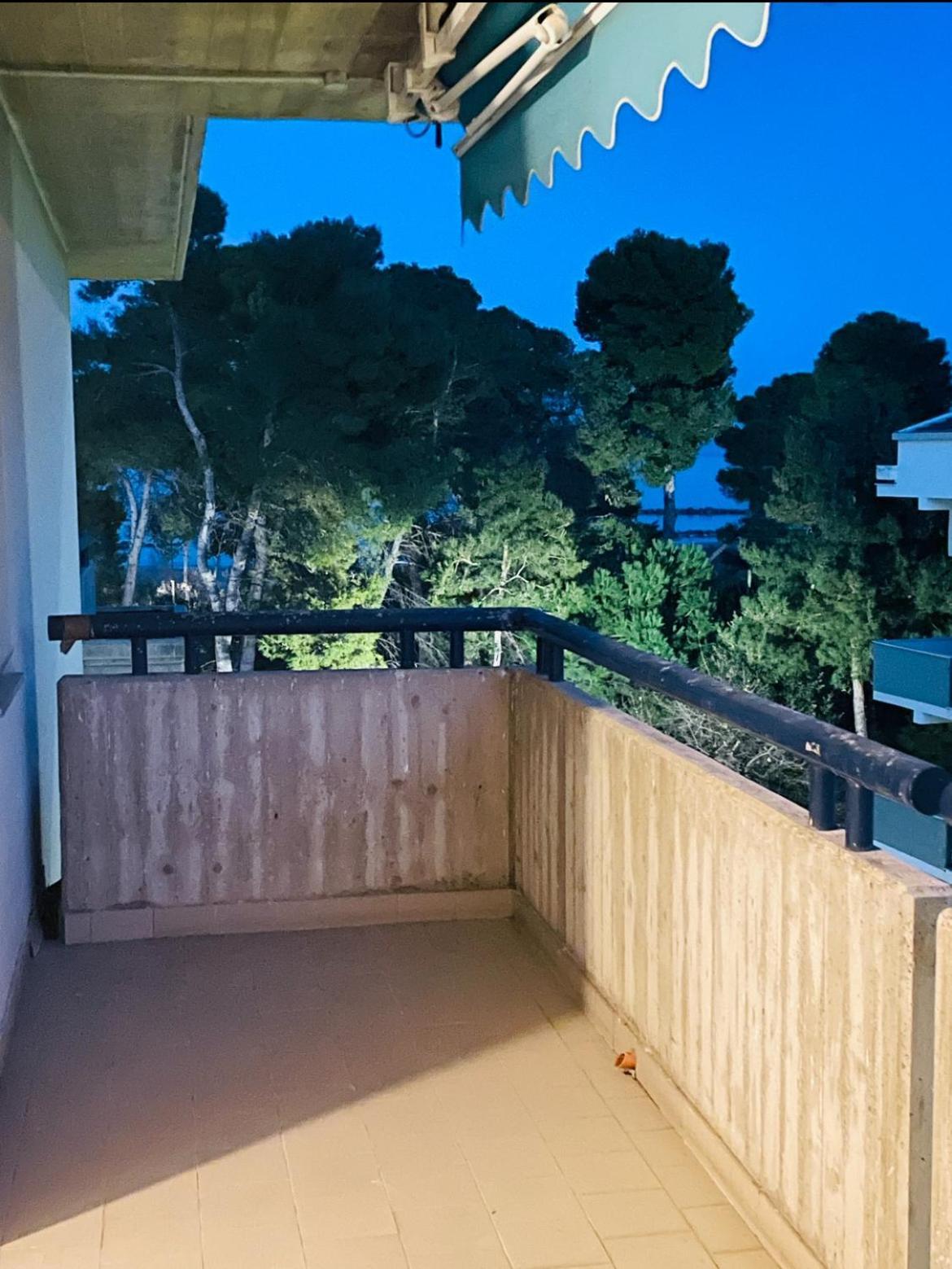 Attico Vista E Fronte Mare Zaffiroblu Con Posto Auto Apartment Montesilvano Luaran gambar