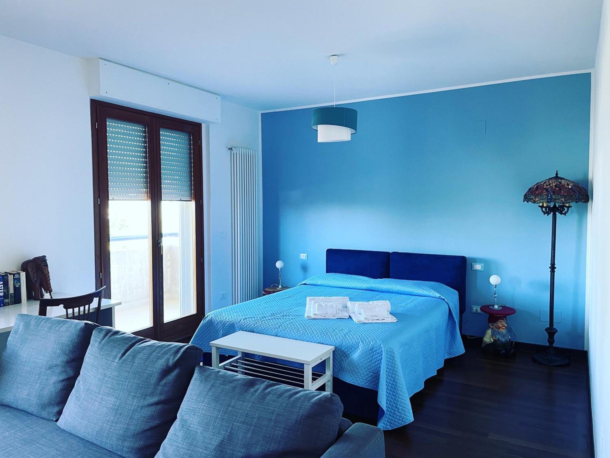 Attico Vista E Fronte Mare Zaffiroblu Con Posto Auto Apartment Montesilvano Luaran gambar